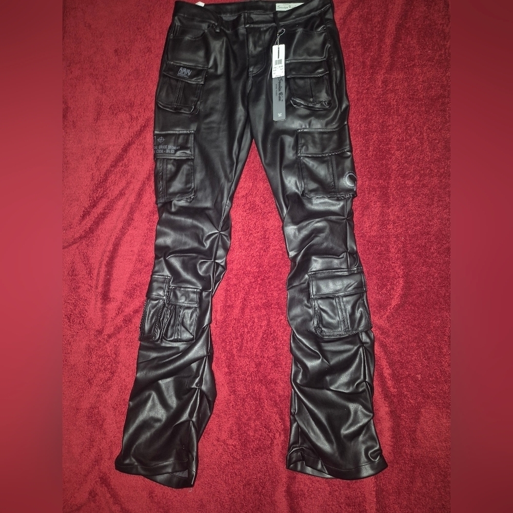 Smoke Rise Men's Stacked Flare Cargo Pants - Black - Picture 2 of 8